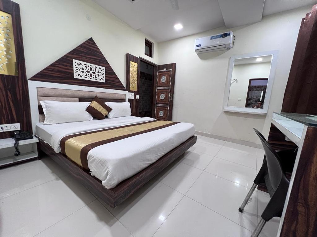 Hotel Sehmi'S Best Rest Inn Amritsar Bagian luar foto