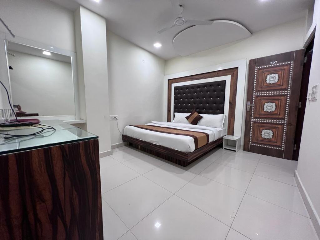 Hotel Sehmi'S Best Rest Inn Amritsar Bagian luar foto